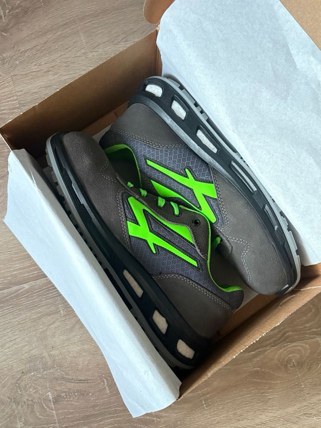 Zapatos U-Power Nuevos