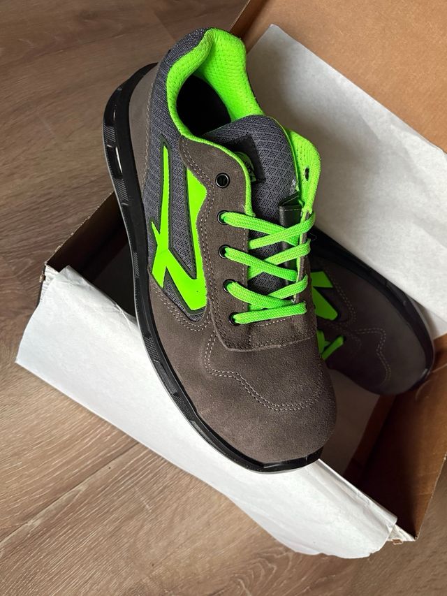 Zapatos U-Power Nuevos