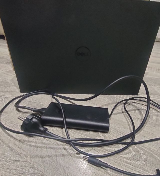 Portátil Dell XPS 15 9560 15"