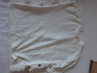 Sudadera Zara Trafaluc borreguito bordada