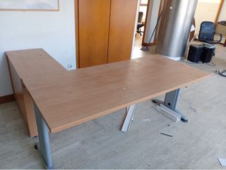 Escritorio de oficina modular madera y metal