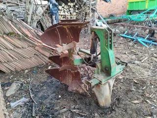 Arado reversible Paniagua 2 cuerpos