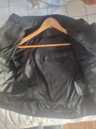 Chaqueta de moto negra