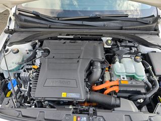 Hyundai IONIQ HEV Tecno