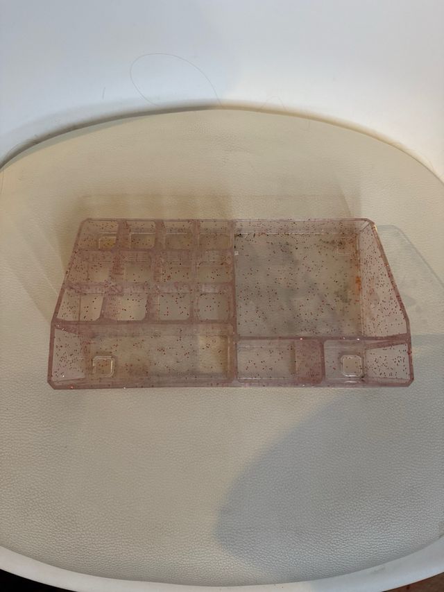 Organizador de maquillaje con brillos