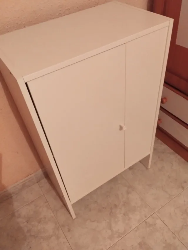 Mueble auxiliar blanco Ikea