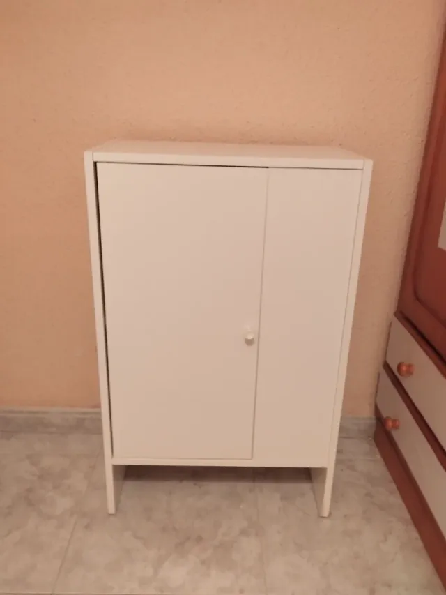 Mueble auxiliar blanco Ikea