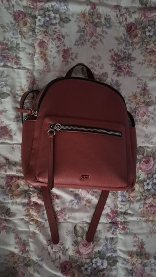 Mochila cuero rosa