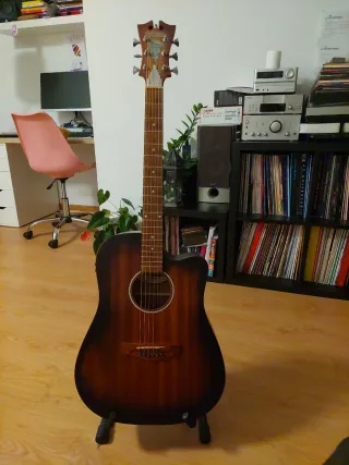 Guitarra Acústica Marrón