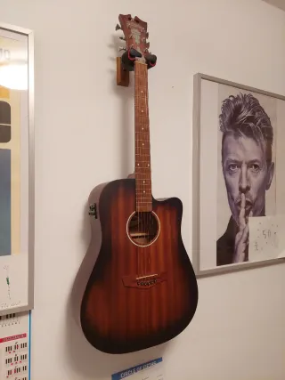 Guitarra Acústica Marrón