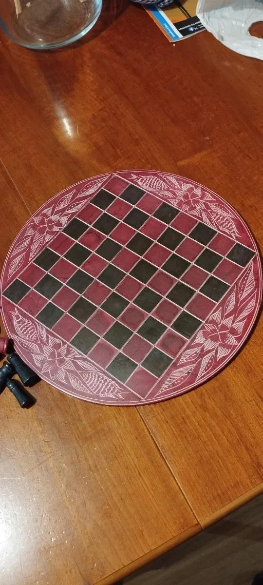 Tablero ajedrez piedra rojo y negro