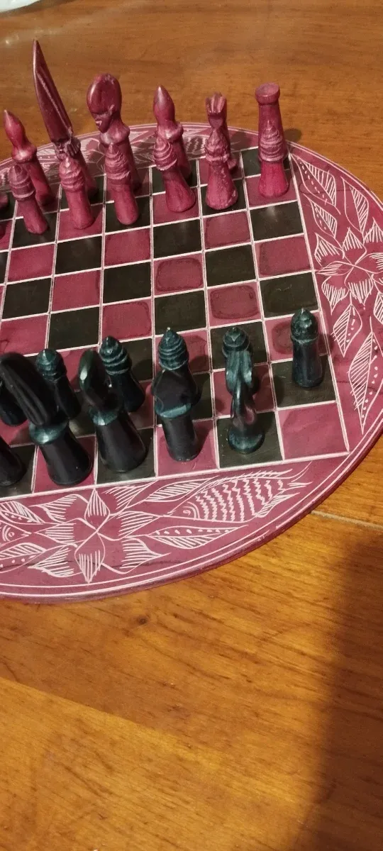 Tablero ajedrez piedra rojo y negro