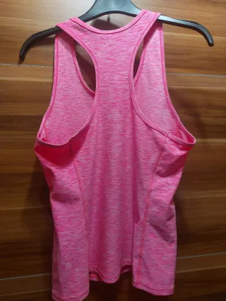 Camiseta tirantes deporte H&M rosa