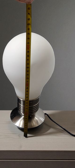 Lampada da tavolo design lampadina