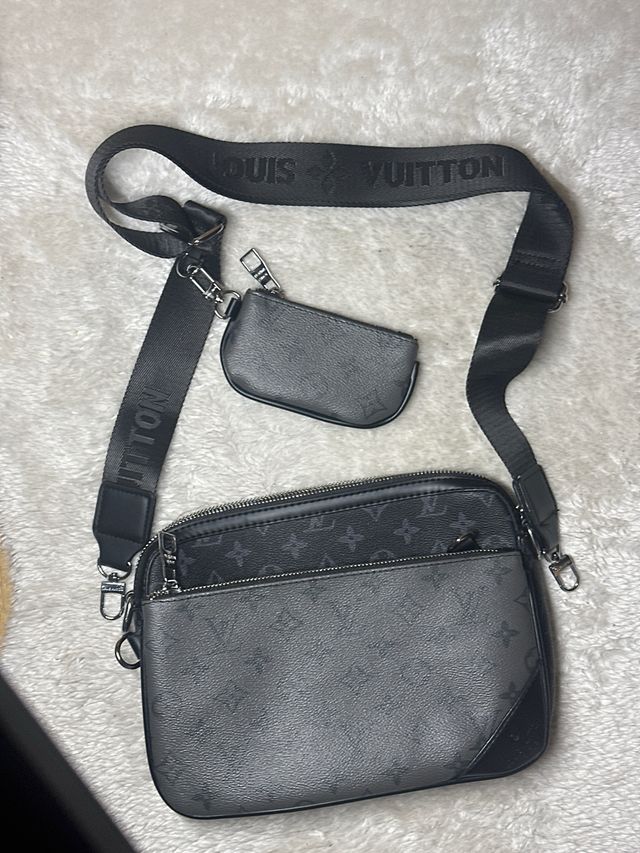 Riñonera Louis Vuitton Negra Monogram