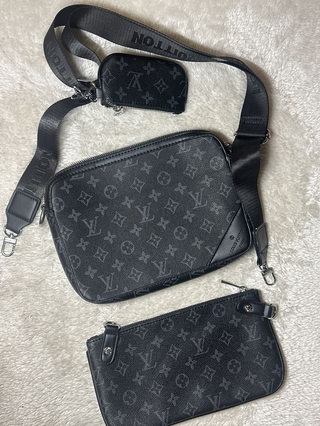 Riñonera Louis Vuitton Negra Monogram