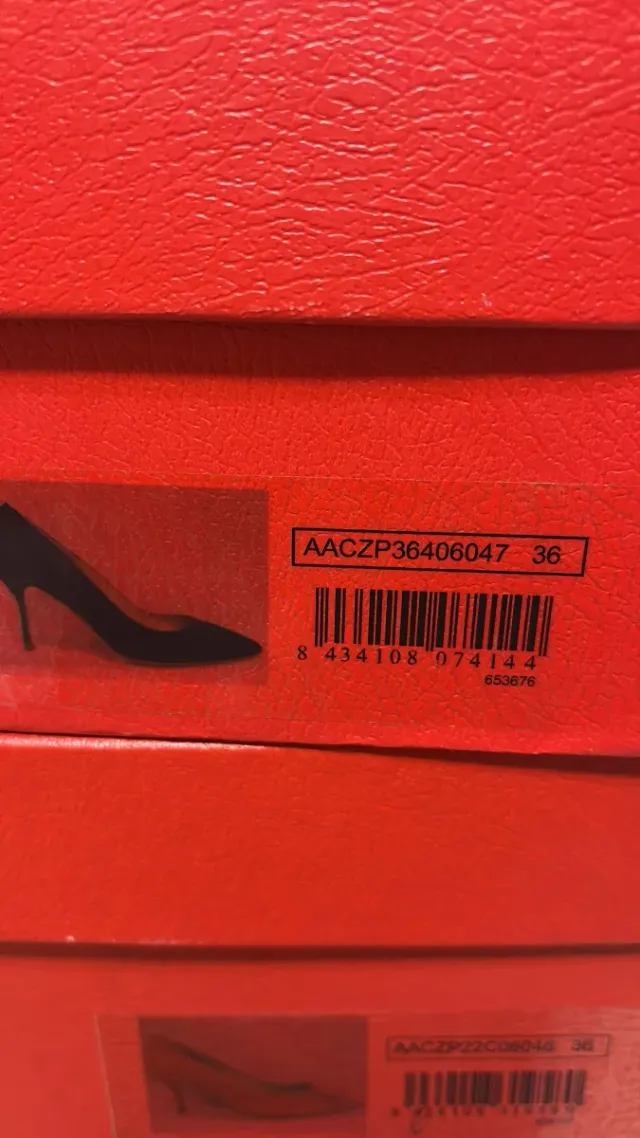 Zapatos Carolina Herrera Piel Negros y rojos