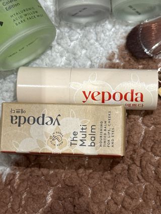 Set Skincare YEPODA - Maschera, Spray, Sieri