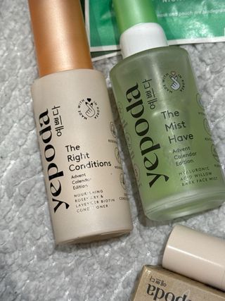 Set Skincare YEPODA - Maschera, Spray, Sieri