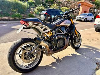 Indian FTR R Carbon (2023)