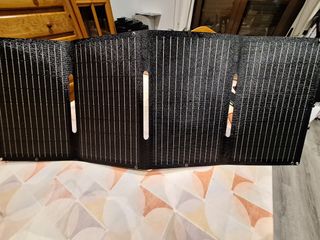 Panel solar plegable portátil