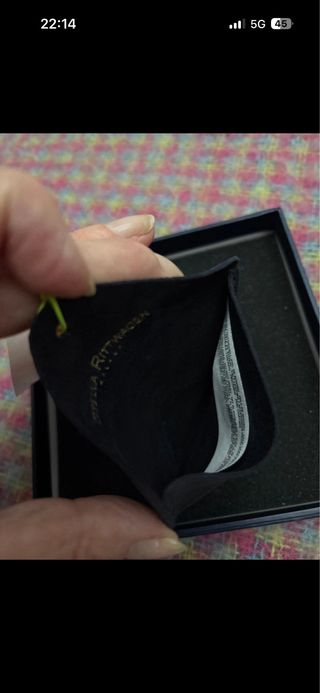 Cartera de piel Stella Rittwagen con pez dorado