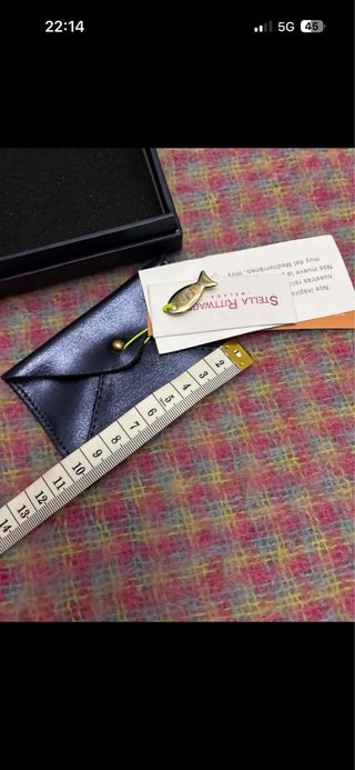 Cartera de piel Stella Rittwagen con pez dorado