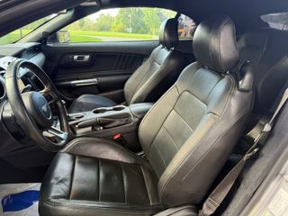 Ford Mustang Cabrio 2.3 EcoBoost 2020 - Impecable