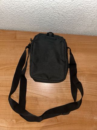 Riñonera Adidas Essentials Organizer Negra