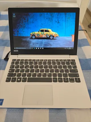 Portátil Lenovo 12 Blanco y Negro