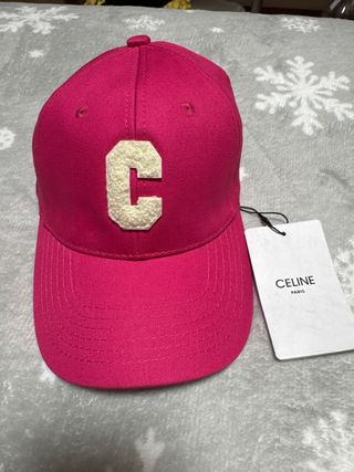 Cappello Celine Fucsia con C