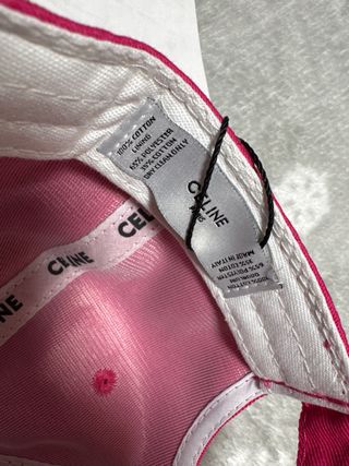 Cappello Celine Fucsia con C