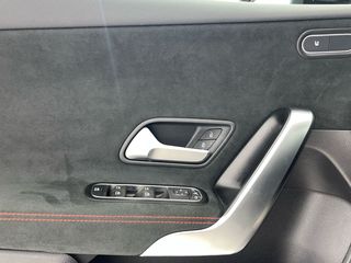 Mercedes-Benz Clase A 180 100 kW (136 CV)