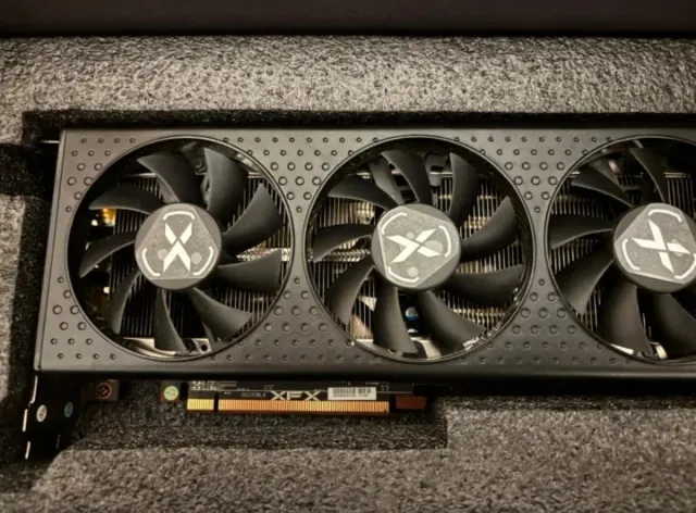 Tarjeta Gráfica AMD RX 6600 XT