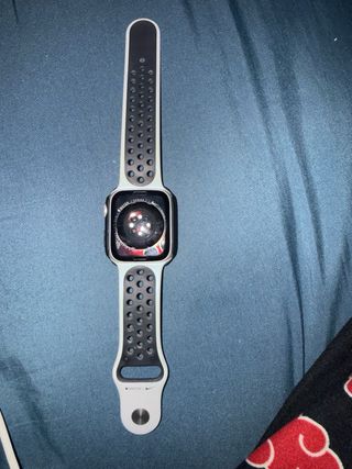 Apple Watch Nike Series 4 45mm Gris Blanco