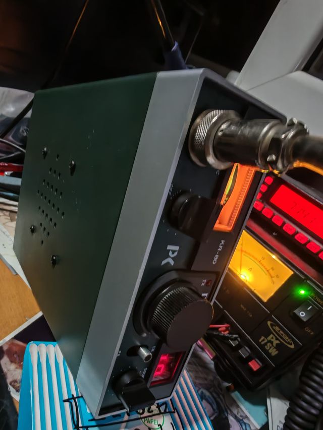 Emisora CB Dragon KR-80 y Medidor SWR/Watt