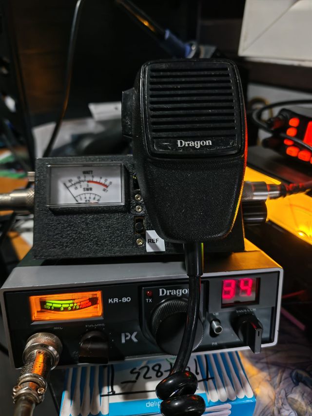 Emisora CB Dragon KR-80 y Medidor SWR/Watt