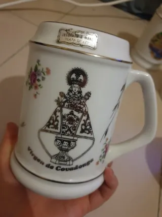 16 Jarras de cerámica antiguas decoradas