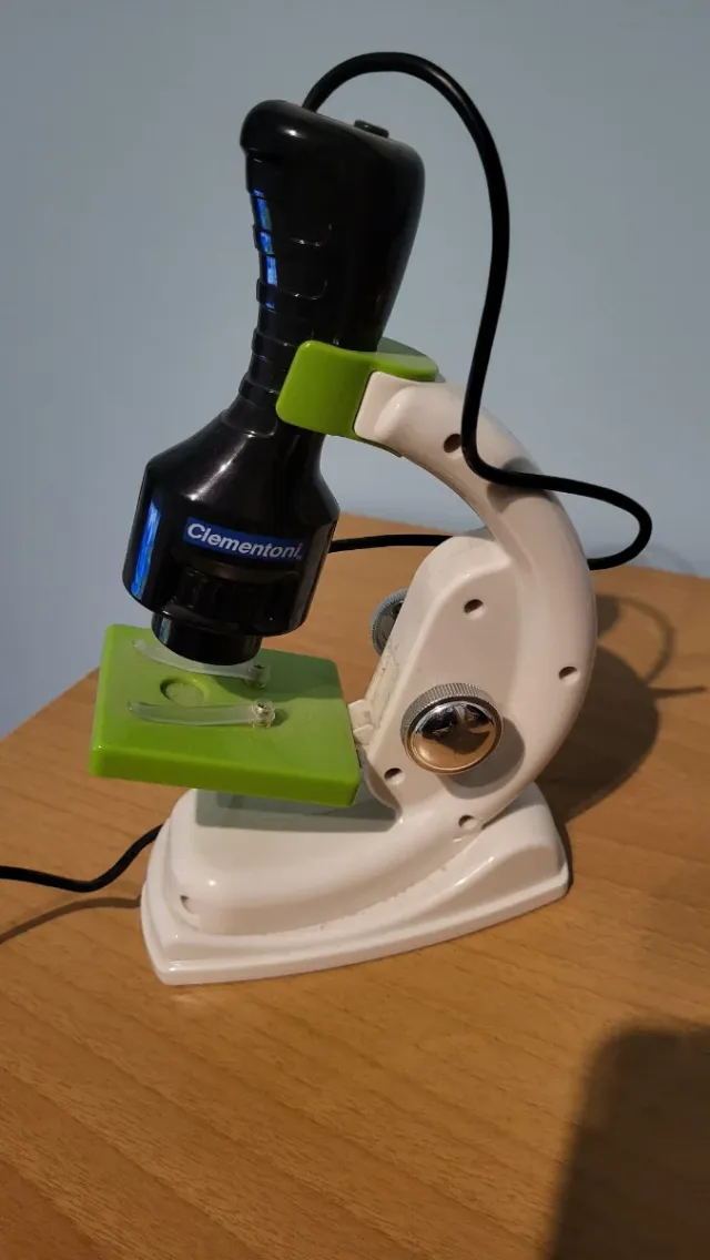 Microscopio Video Clementoni