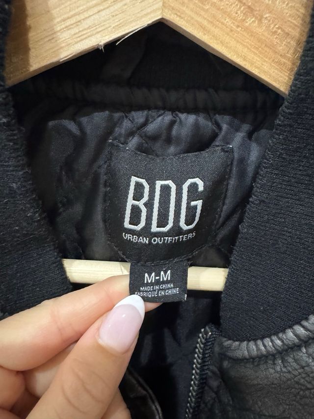 Chaqueta bomber BDG negra