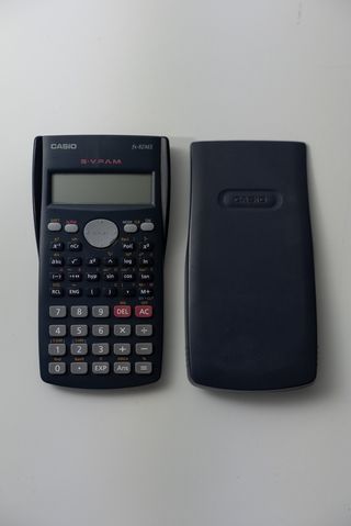 Calculadora Casio fx-82MS