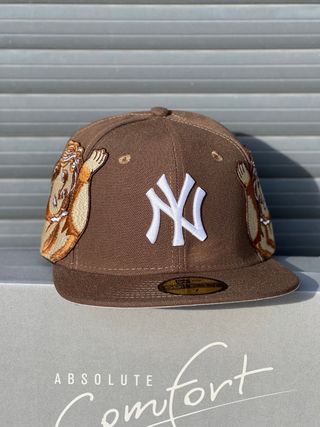 Gorra New Era NY Marrón y Blanca