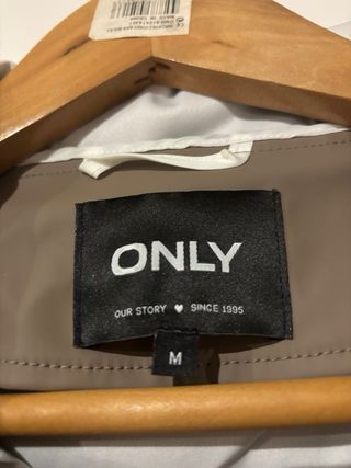 Cortavientos ONLY beige