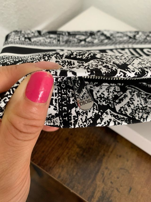 Necessaire Christian Dior Preto e Branco