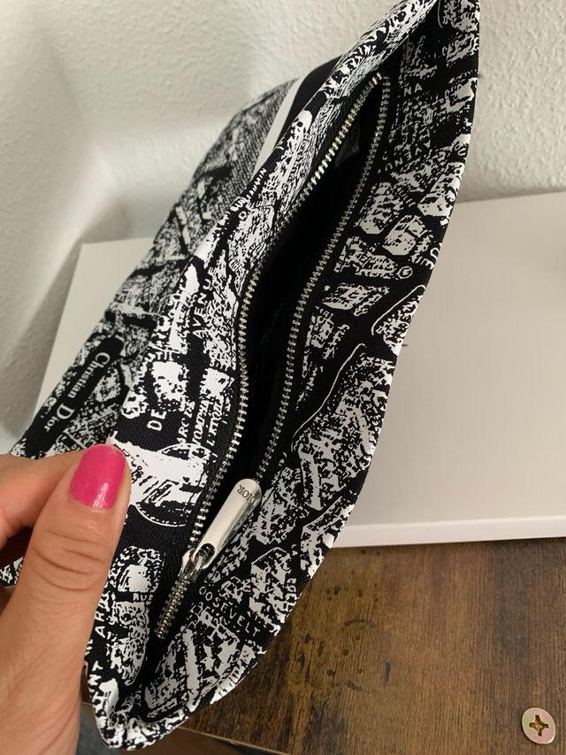 Necessaire Christian Dior Preto e Branco