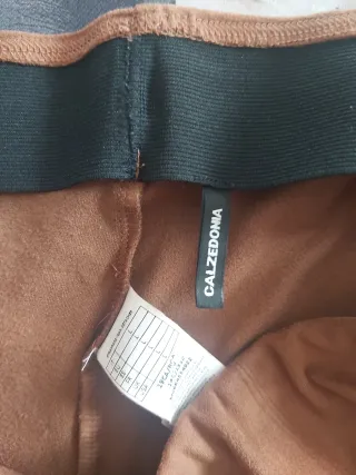 Pantalones marrones Calzedonia