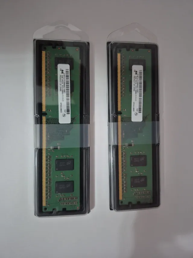2x Módulos RAM DDR3 1600MHz