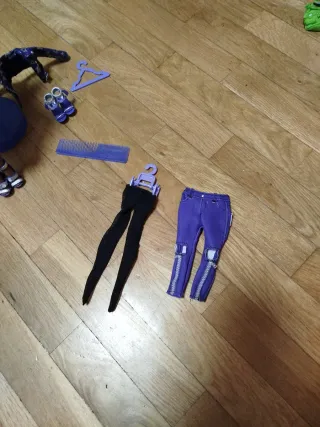 Muñeca Rainbow High Morada