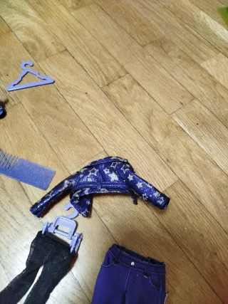 Muñeca Rainbow High Morada