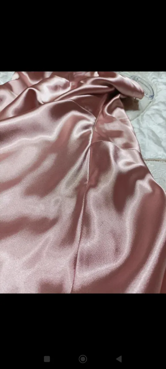 Abito lungo rosa con coprispalle